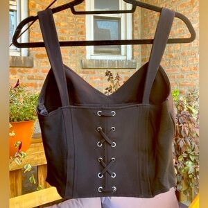Leith • M • Black Corset Laced Back Crop Tank